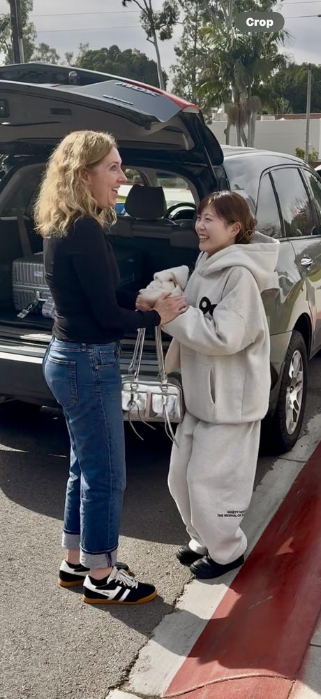 Host family welcoming student